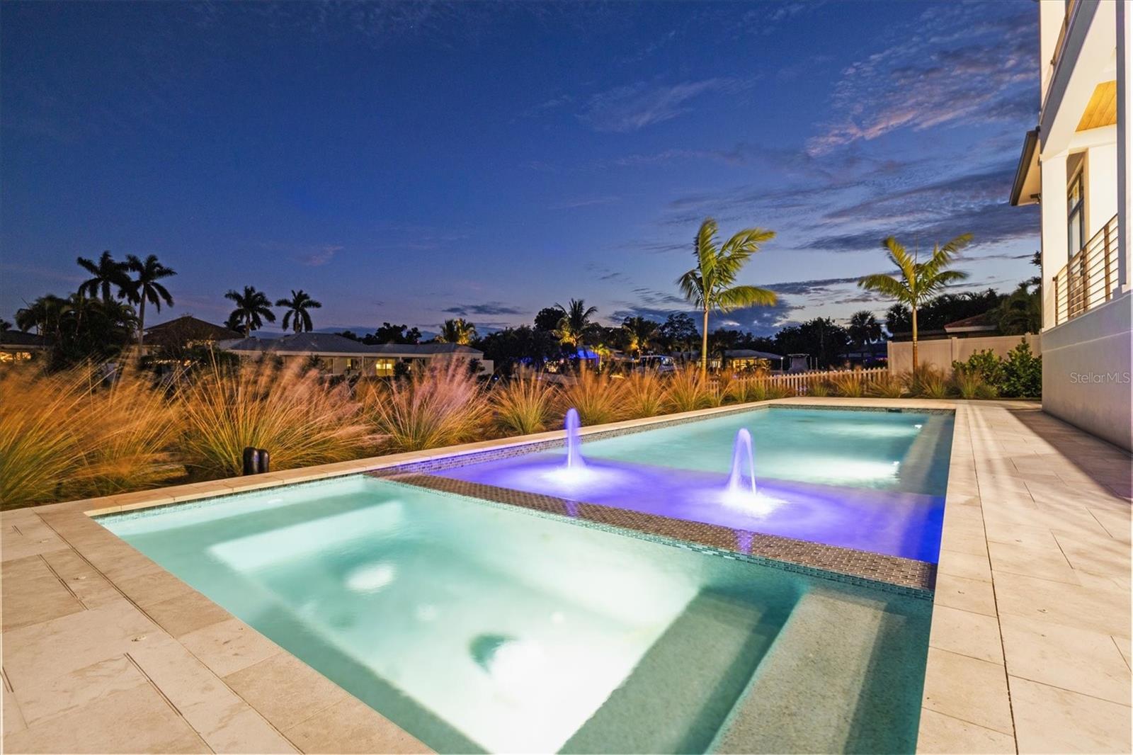 COUNTRY CLUB SHORES IV - Residential