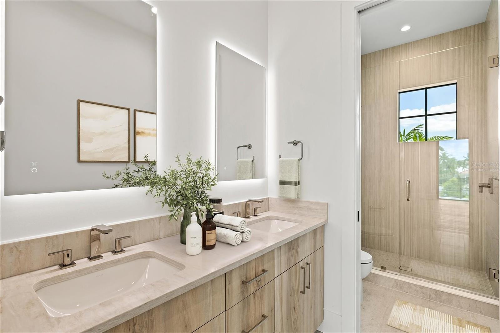 COUNTRY CLUB SHORES IV - Residential