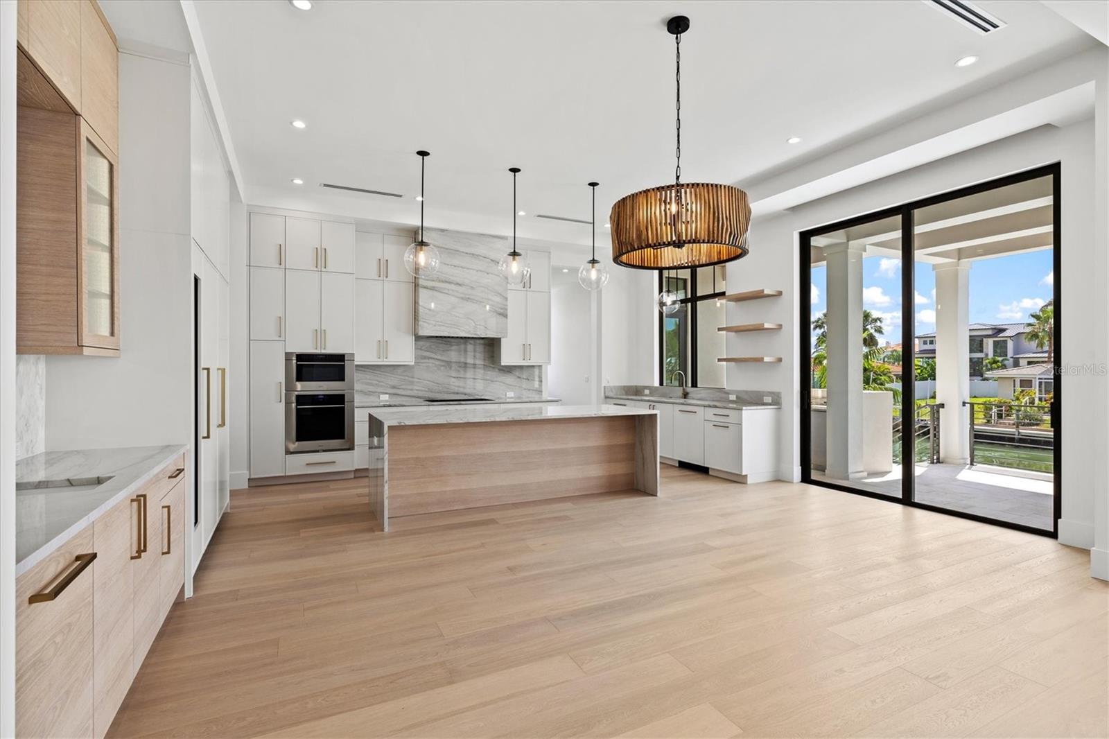 COUNTRY CLUB SHORES IV - Residential
