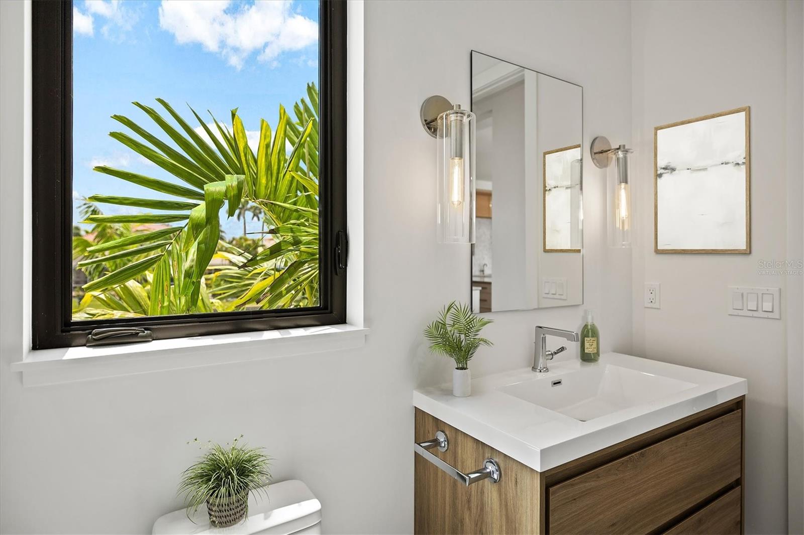 COUNTRY CLUB SHORES IV - Residential
