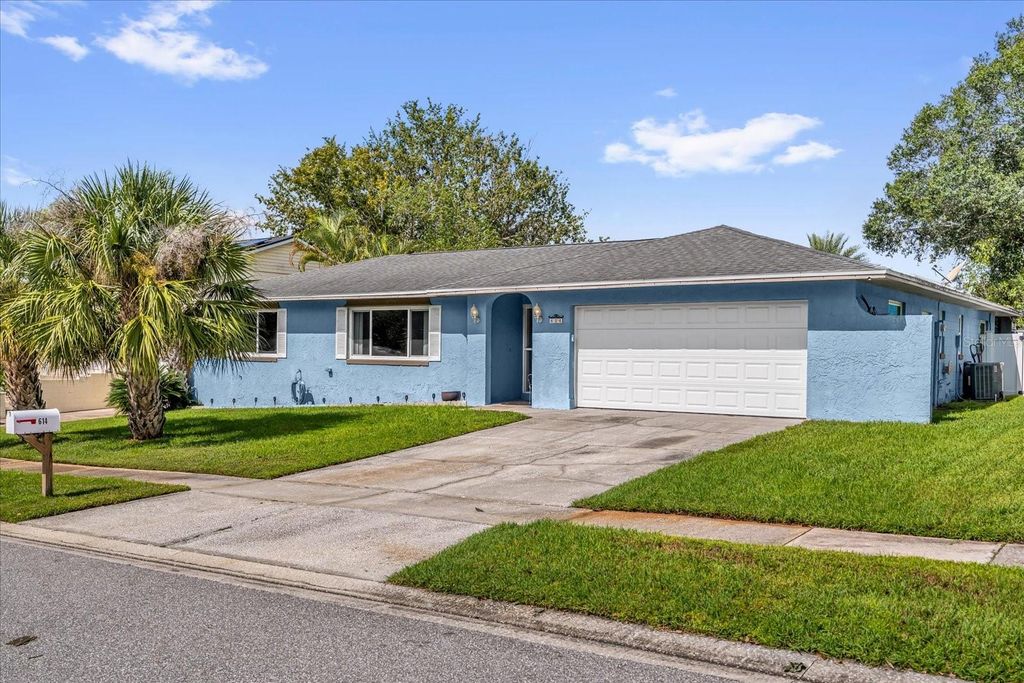 Photo of 614 Sprucewood Circle, Altamonte Springs, FL 32714 (MLS # O6349532)
