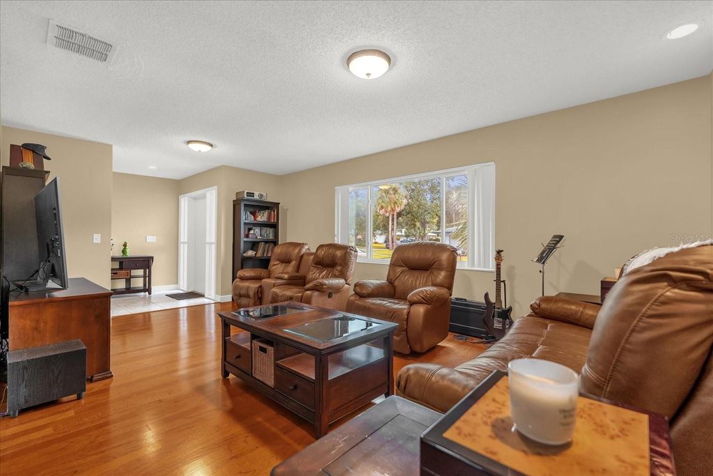 Photo of 614 Sprucewood Circle, Altamonte Springs, FL 32714 (MLS # O6349532)