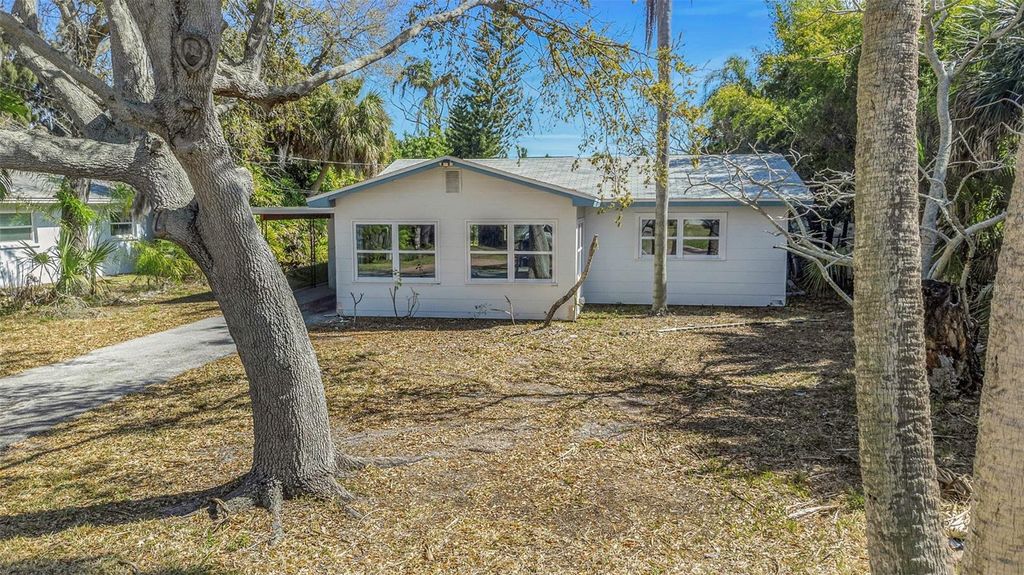 Photo of 1820 Sutherland Drive W, Palm Harbor, FL 34683 (MLS # TB8478393)