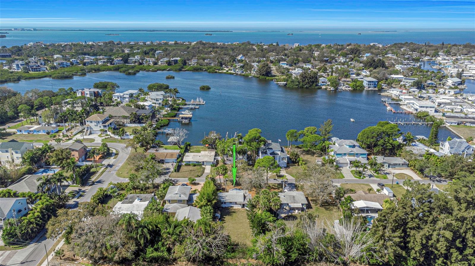 SUTHERLAND SHORES - Residential