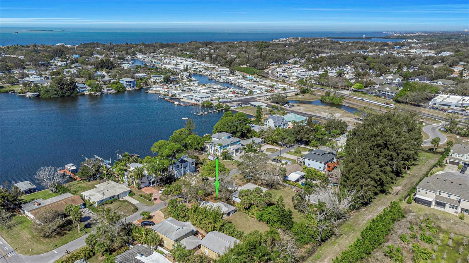 SUTHERLAND SHORES - Residential