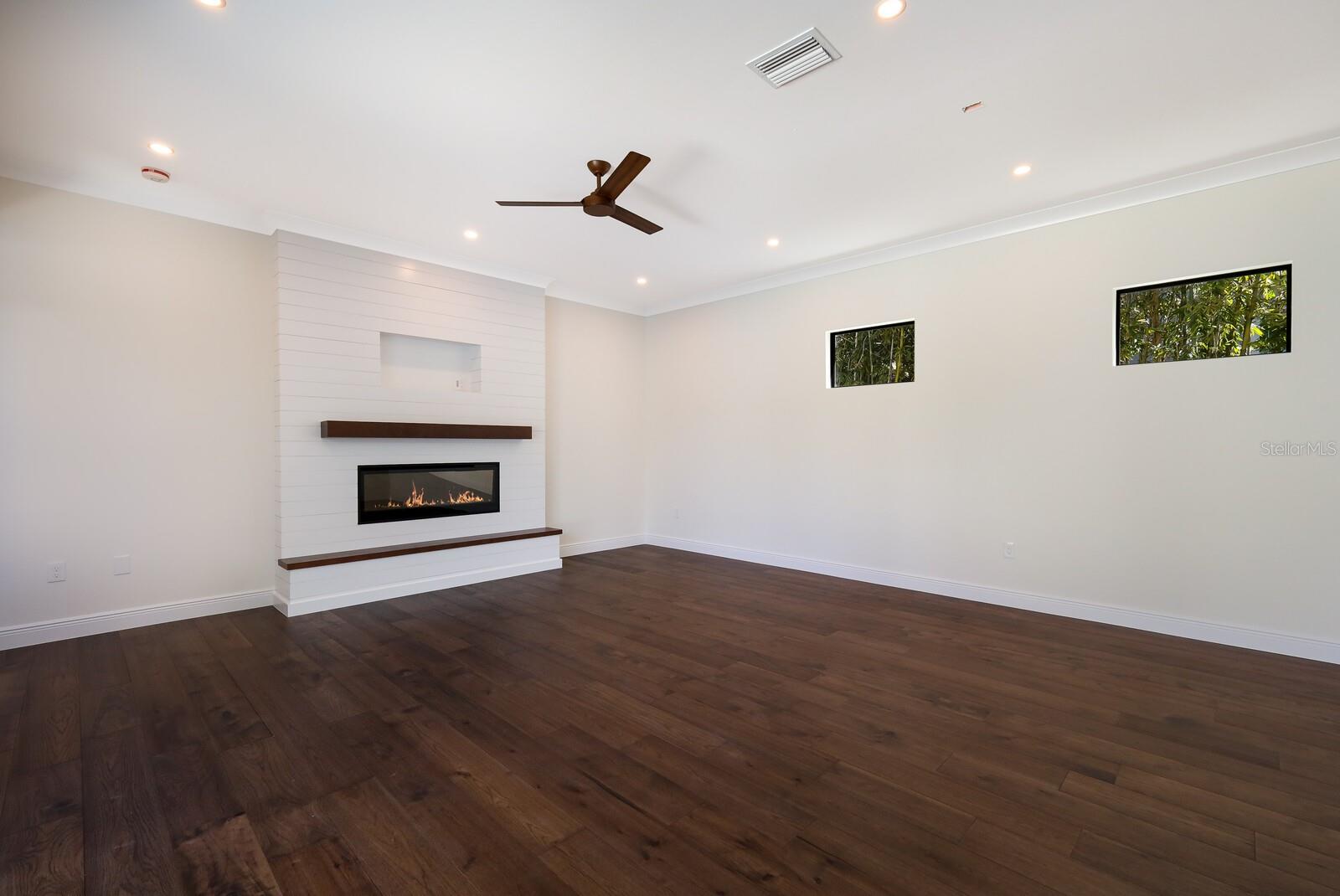 GRANADA SUB - Residential