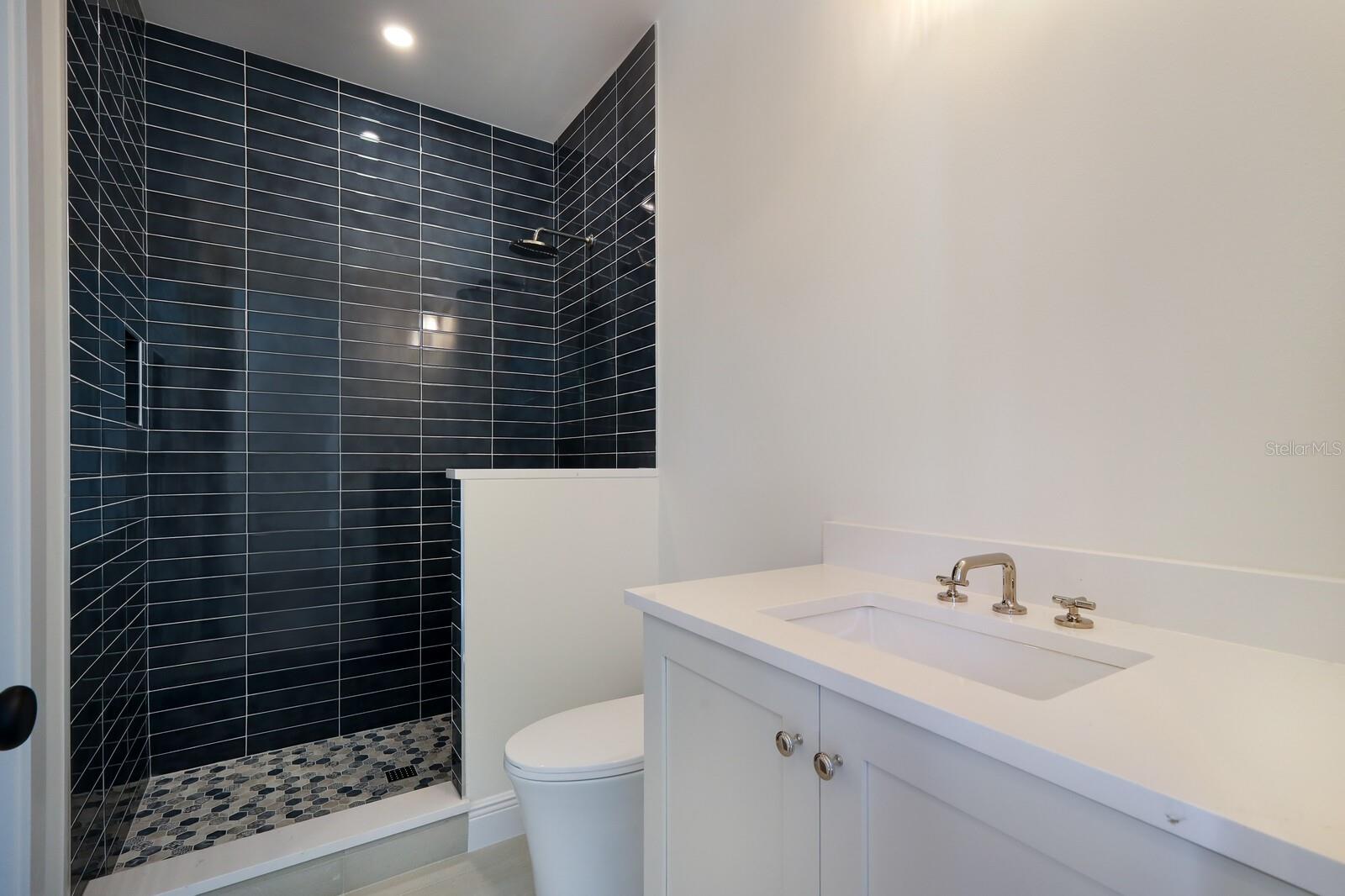 GRANADA SUB - Residential