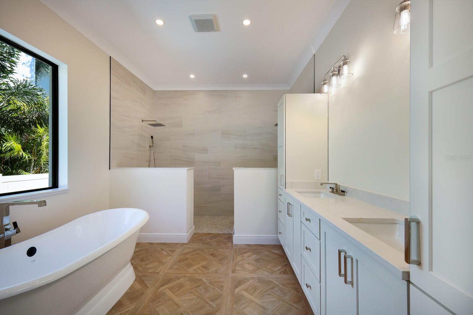 GRANADA SUB - Residential