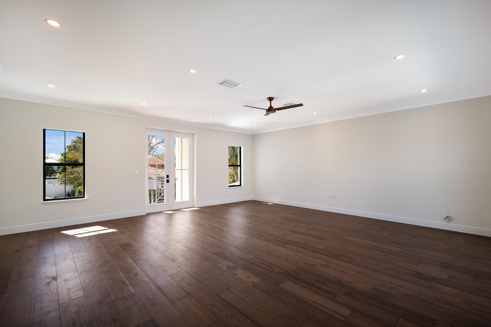 GRANADA SUB - Residential