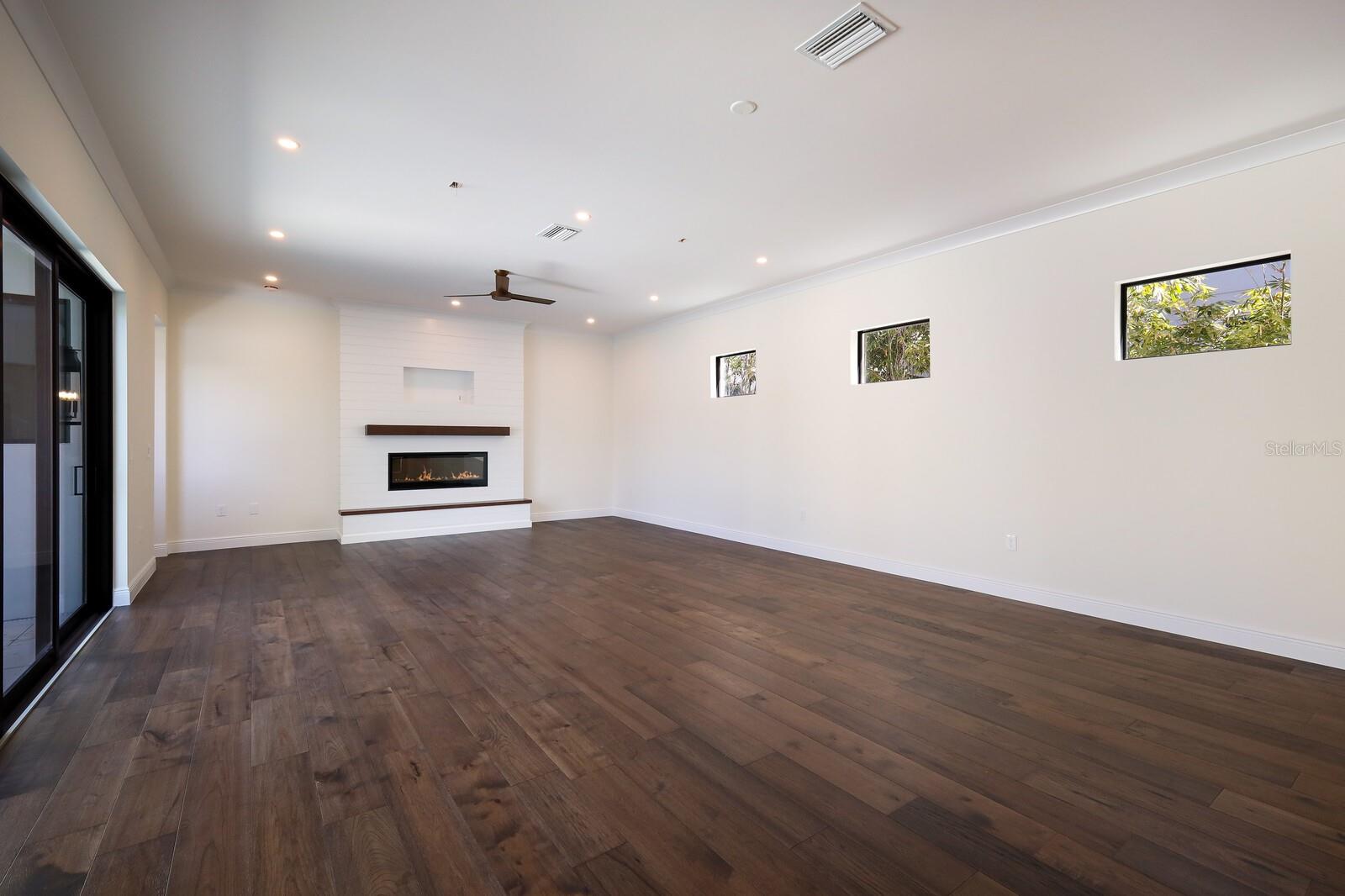 GRANADA SUB - Residential