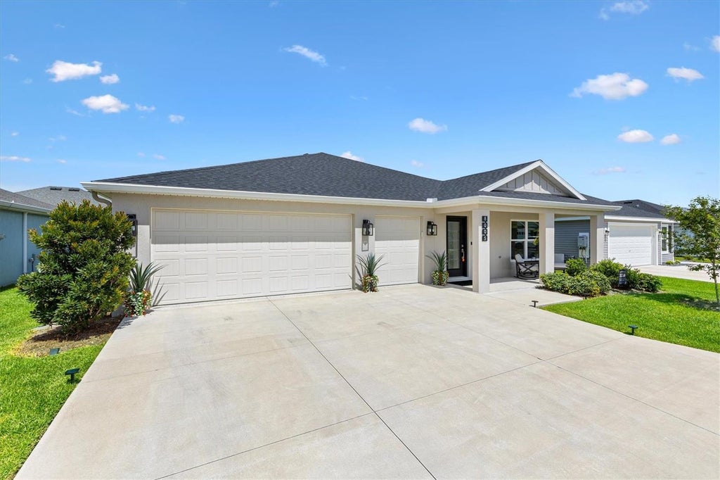 Photo of 8005 Joedy Carter Path, The Villages, FL 34762 (MLS # G5112913)