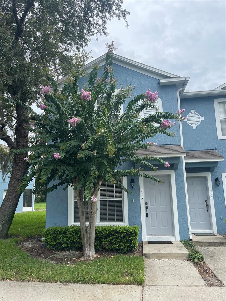 Beautiful 3 bedroom, 2.5 bathroom townhome in security gated community of Placid Lake. Wood laminate floors. Lovely view with no neighbors in backyard. Washer/Dryer included. Enjoy community pool. Conveniently located close to SR 417, 17-92, historic downtown Sanford, shopping, Sun Rail and Sanford Airport. HOA approval required. MUST SEE!!