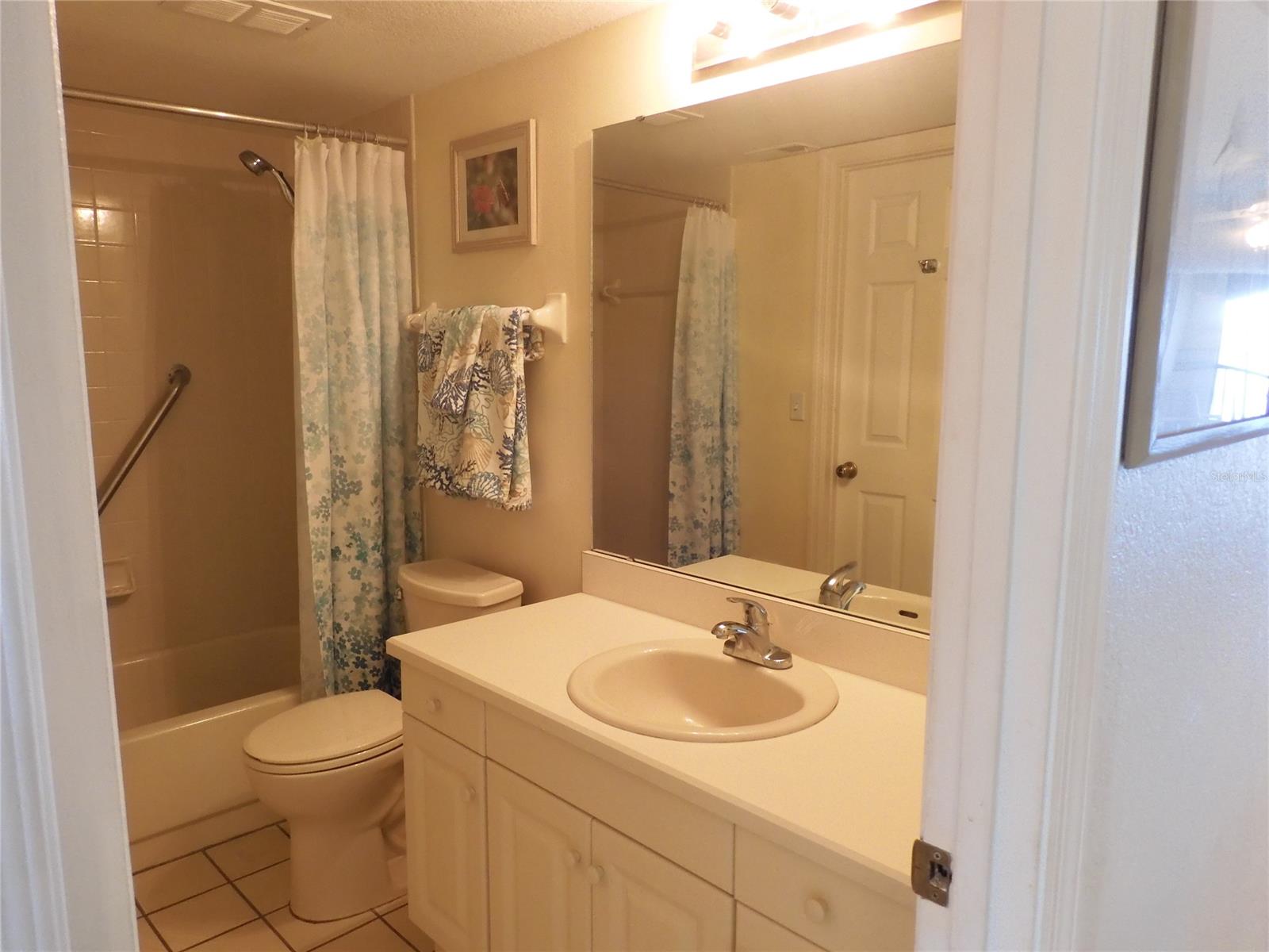 Bouchelle Island Condo - Residential