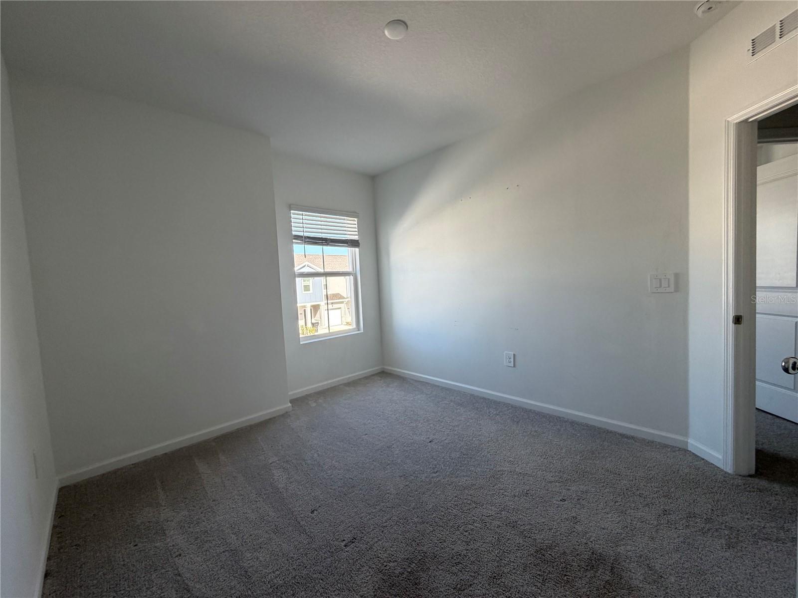 WESTVIEW 22 TH - Residential Lease