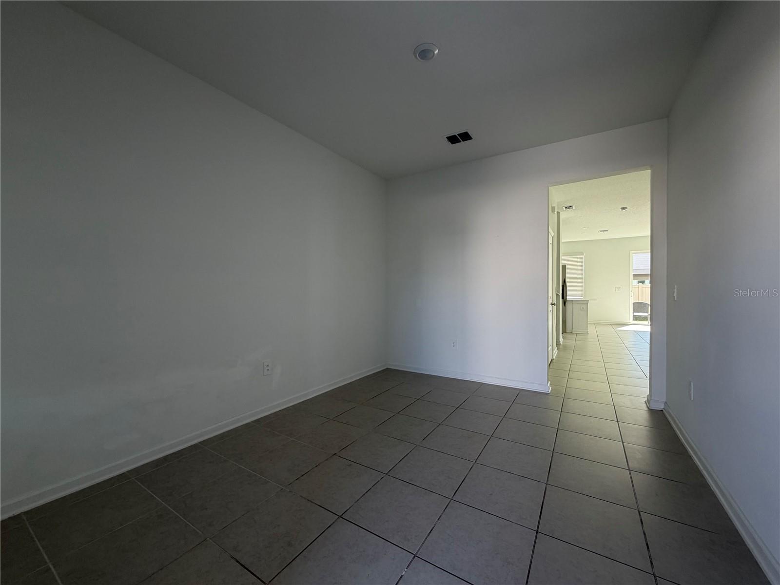 WESTVIEW 22 TH - Residential Lease