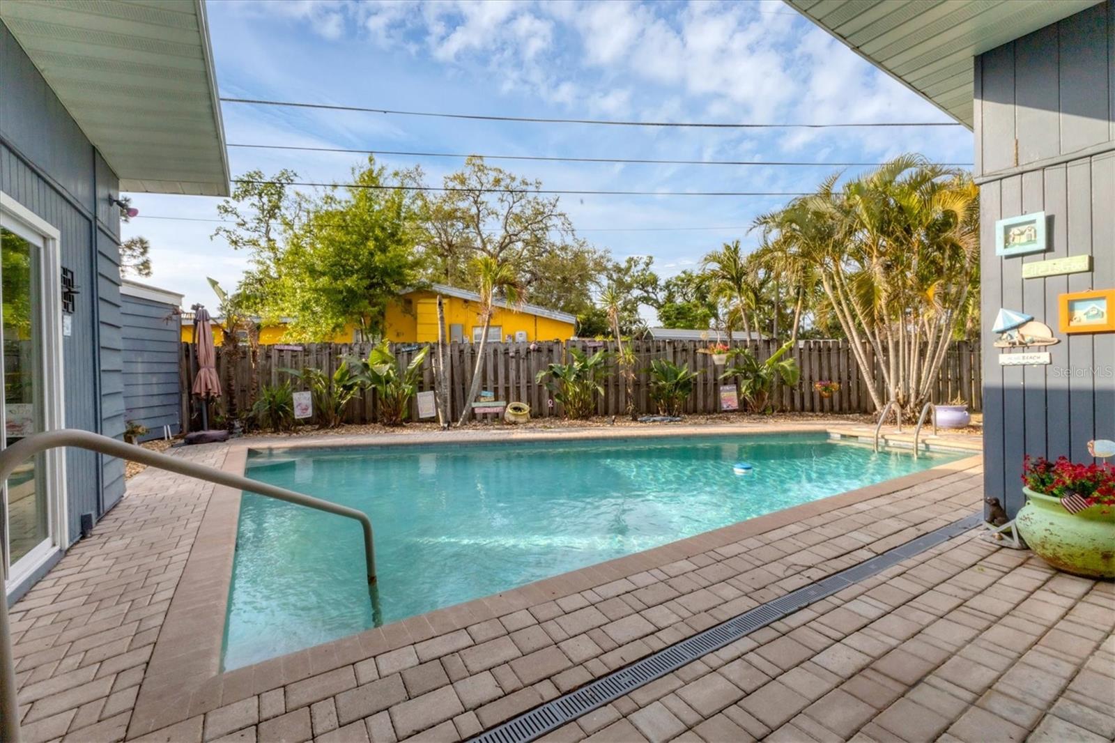 WHITFIELD COUNTRY CLUB HEIGHTS UN 1&2 - Residential