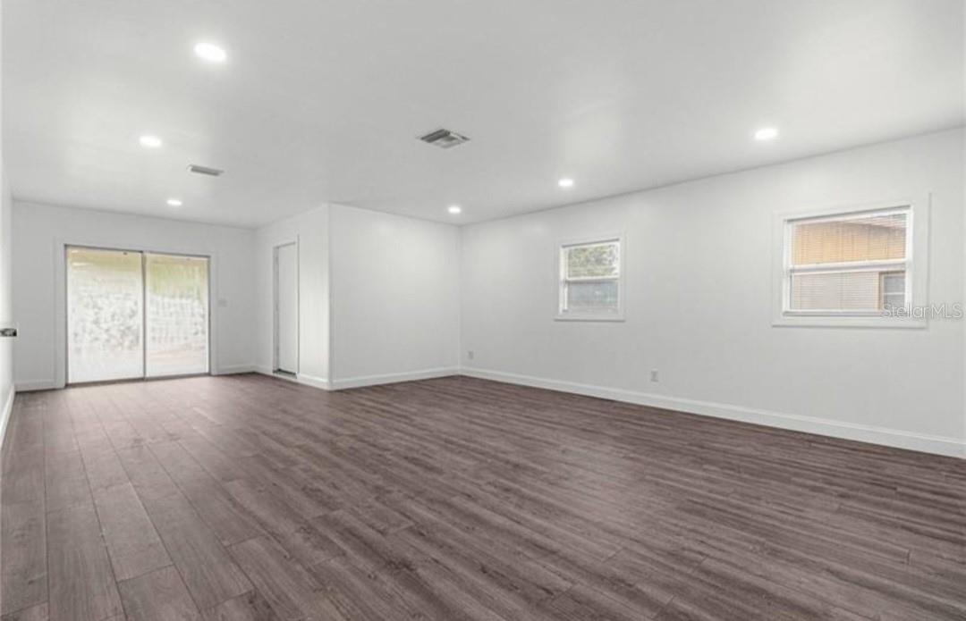 SILVER SPGS SHORES UN 02 - Residential