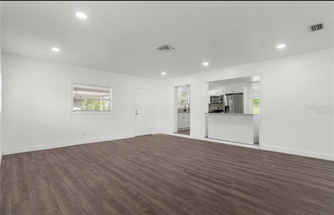 SILVER SPGS SHORES UN 02 - Residential