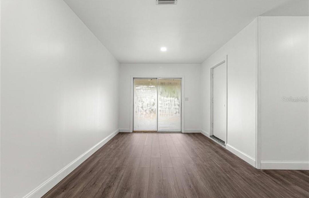 SILVER SPGS SHORES UN 02 - Residential