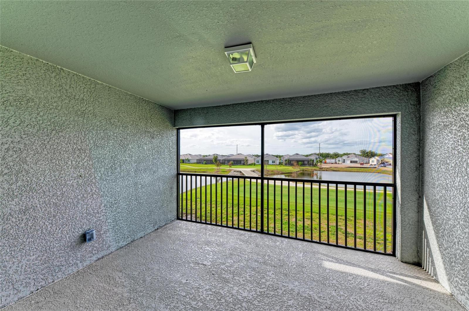 CALUSA COUNTRY CLUB - Residential Lease