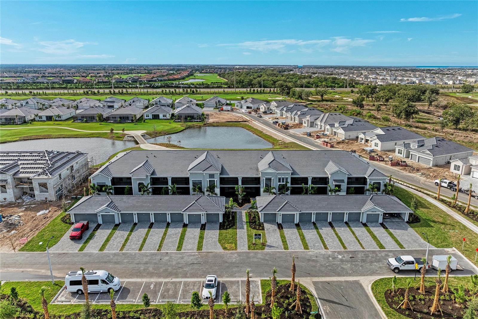 CALUSA COUNTRY CLUB - Residential Lease