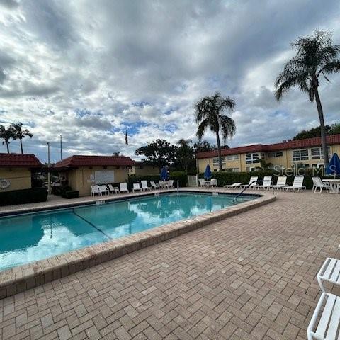 PENNWOOD MANOR - Residential Lease