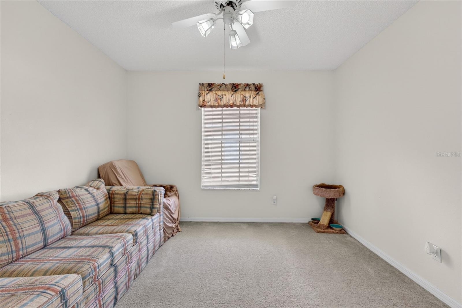 VENTURA VILLAGE PH 04 - Residential