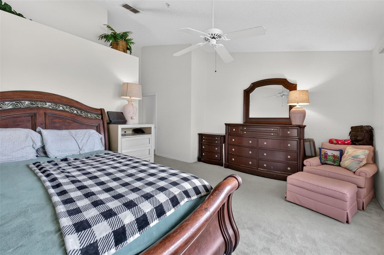 VENTURA VILLAGE PH 04 - Residential