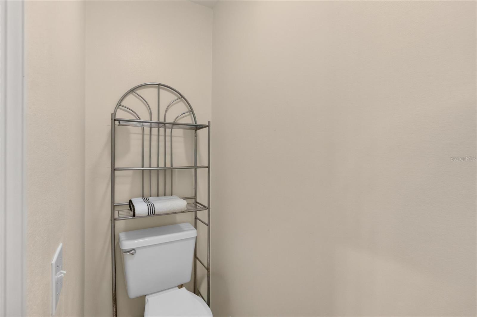 VENTURA VILLAGE PH 04 - Residential