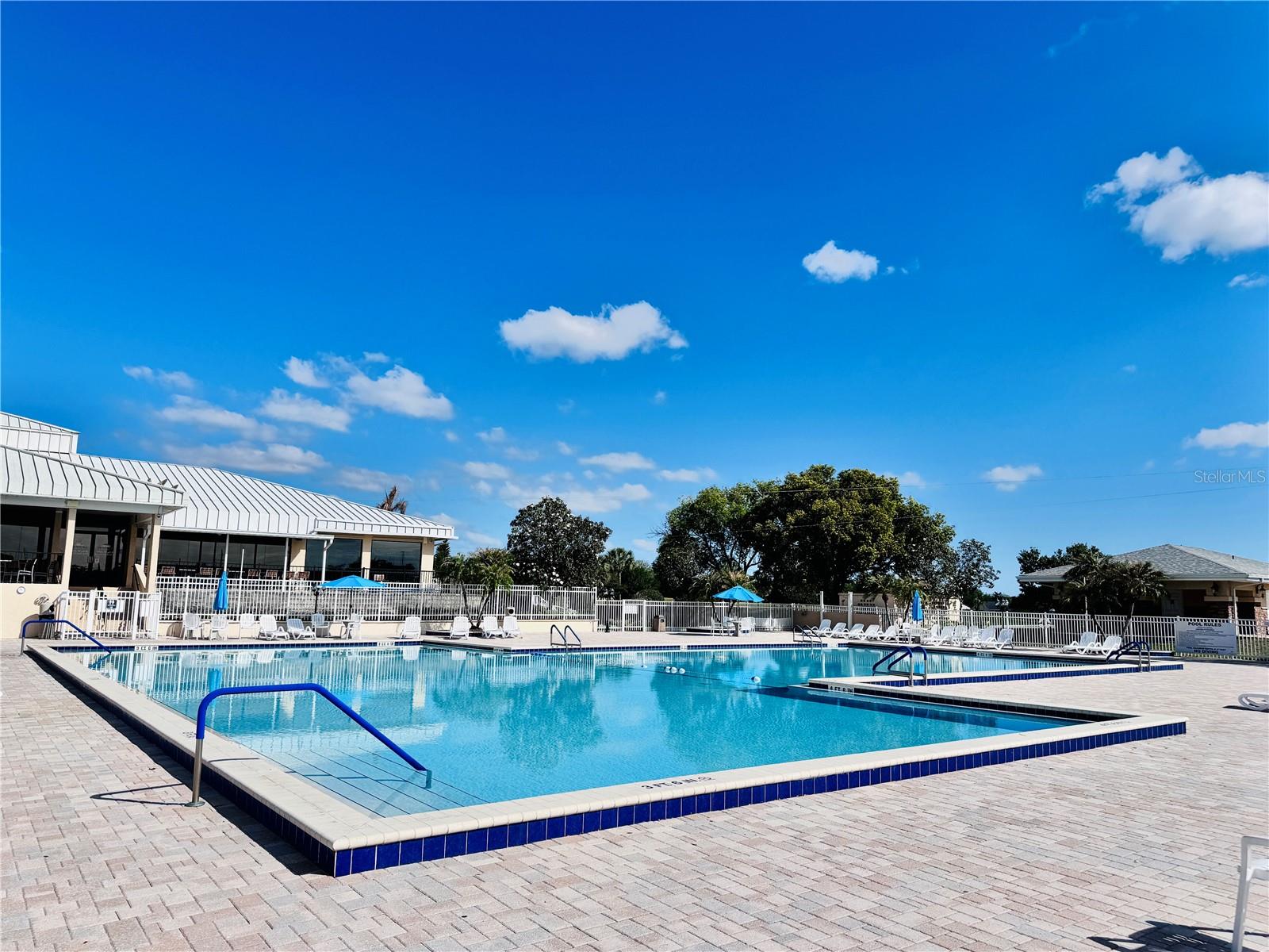 VENTURA VILLAGE PH 04 - Residential