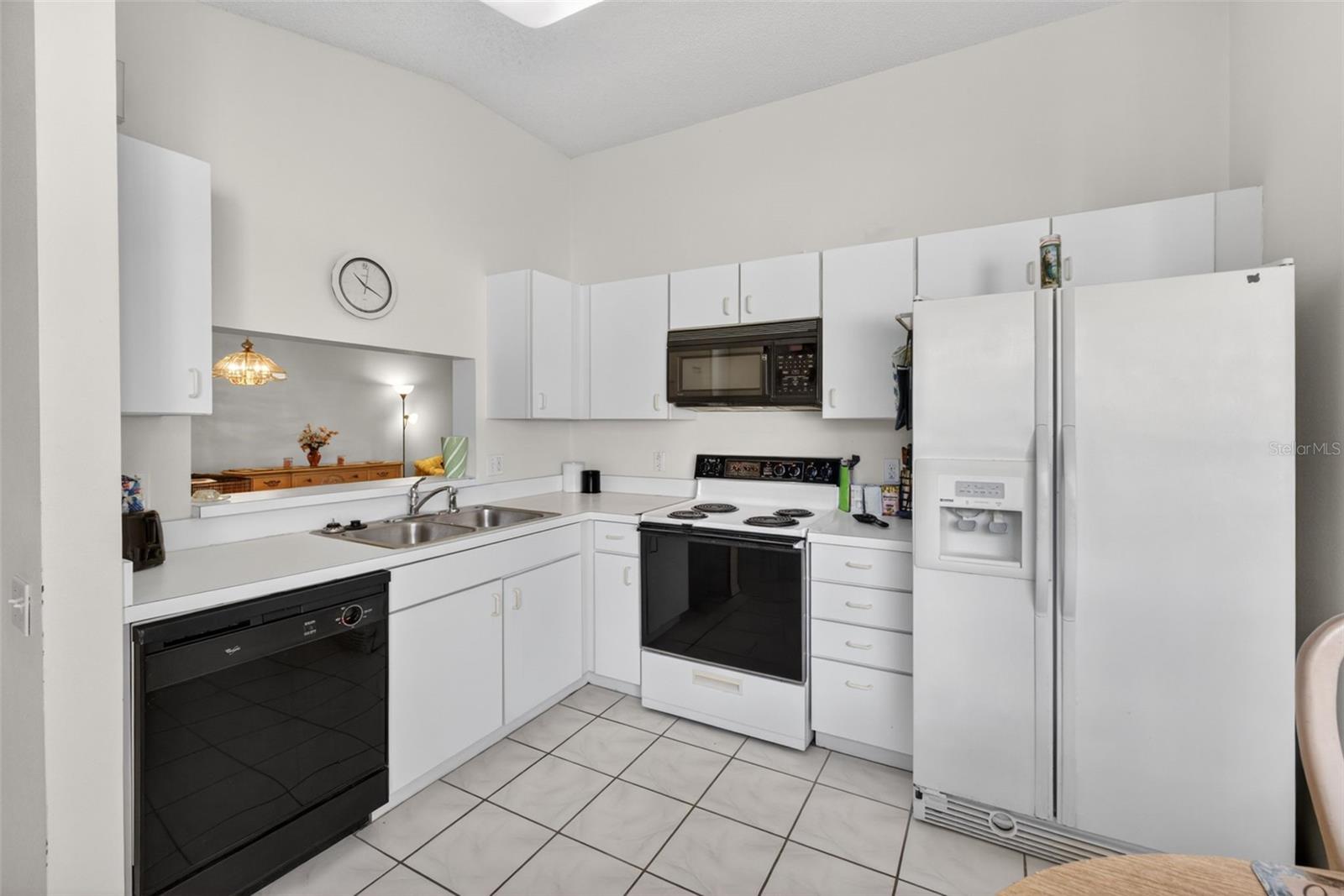 VENTURA VILLAGE PH 04 - Residential