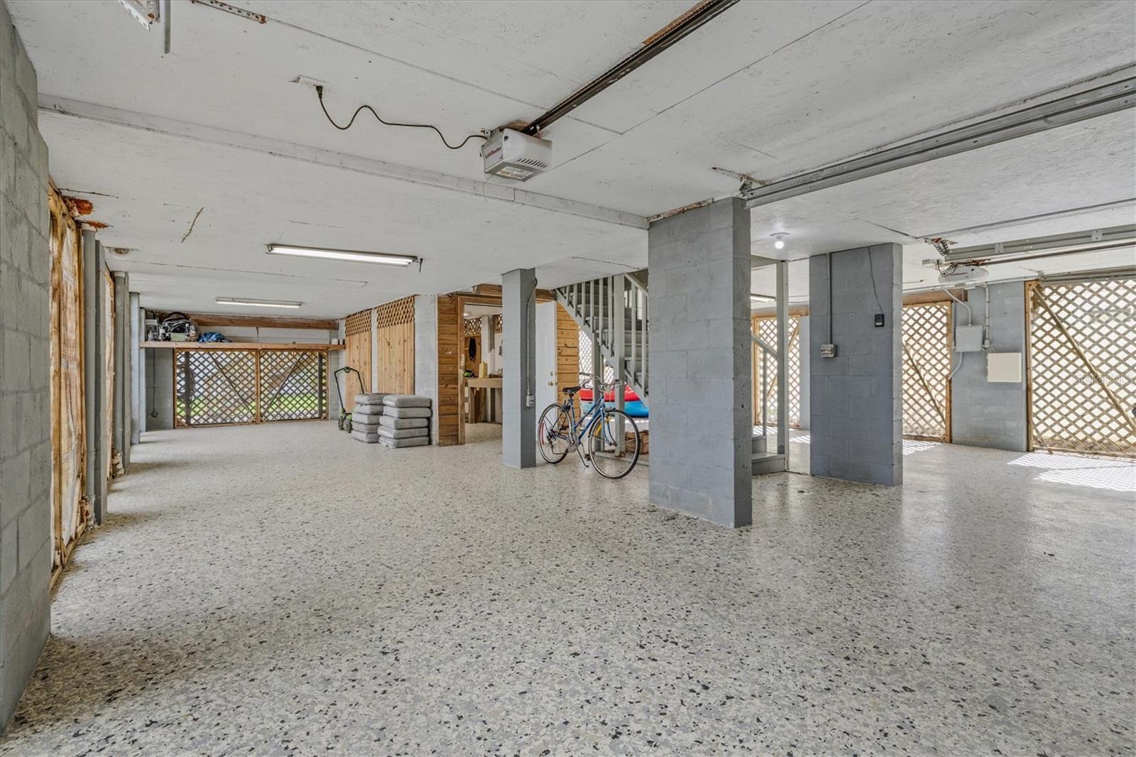 ROBERTS POINT 2 - Residential