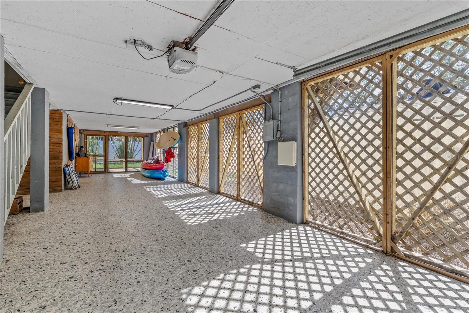 ROBERTS POINT 2 - Residential