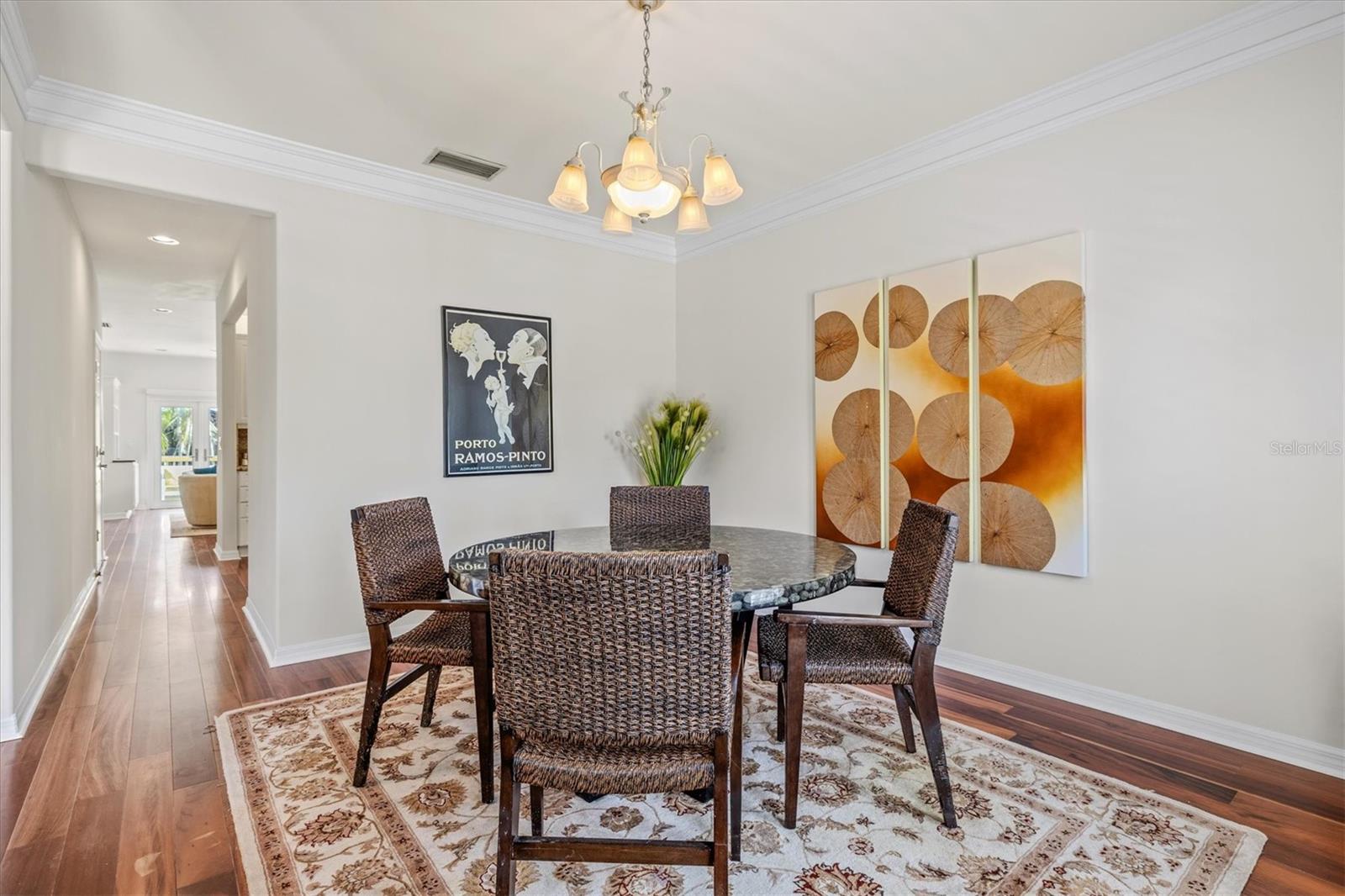 ROBERTS POINT 2 - Residential