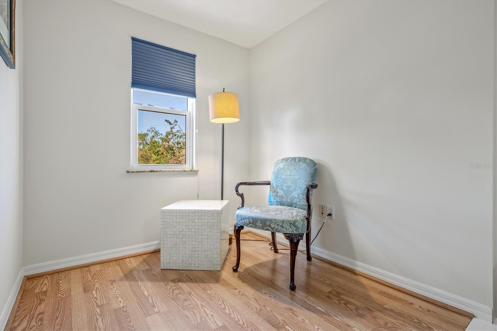 ROBERTS POINT 2 - Residential