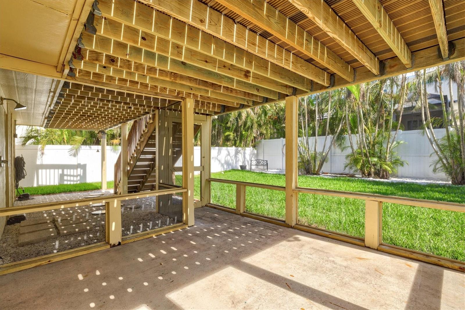 ROBERTS POINT 2 - Residential