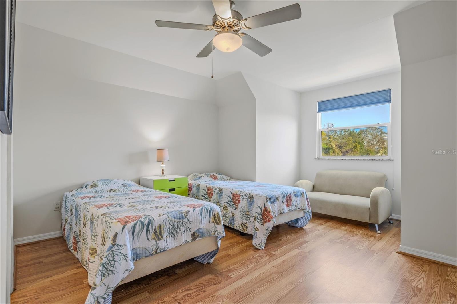 ROBERTS POINT 2 - Residential