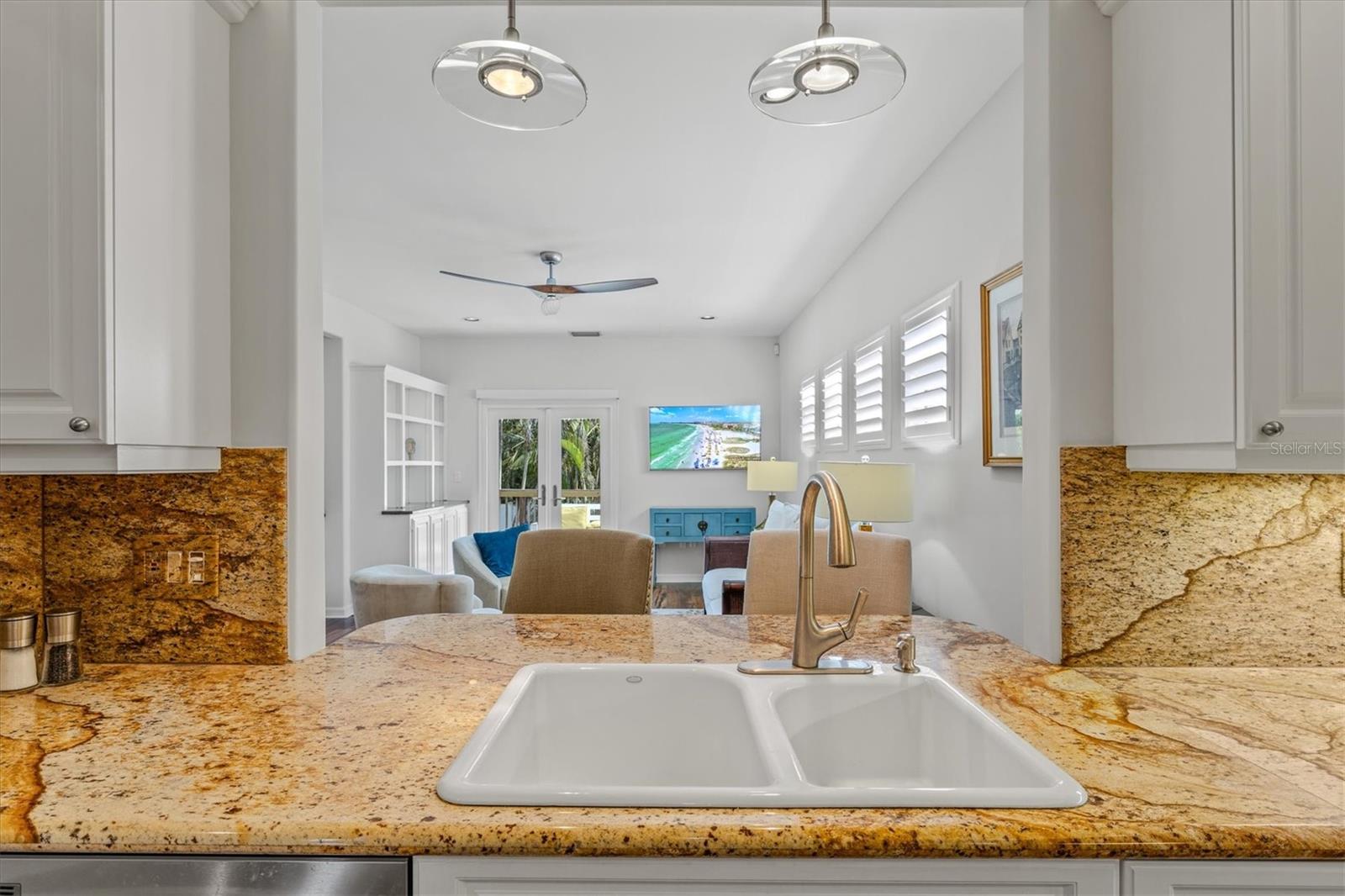 ROBERTS POINT 2 - Residential