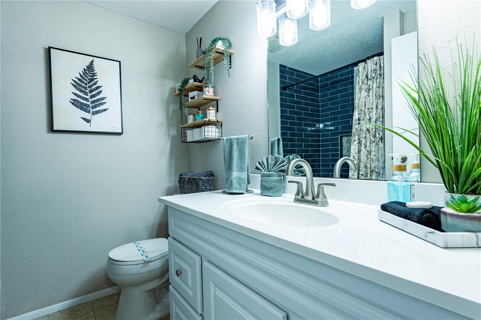 CORDOVA LAKES - Residential