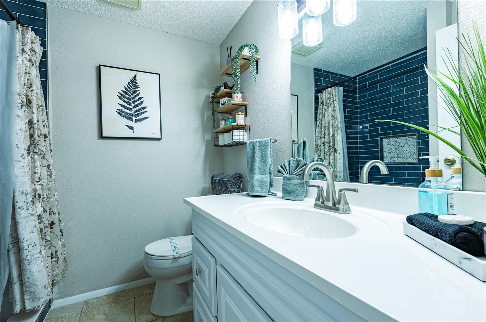 CORDOVA LAKES - Residential