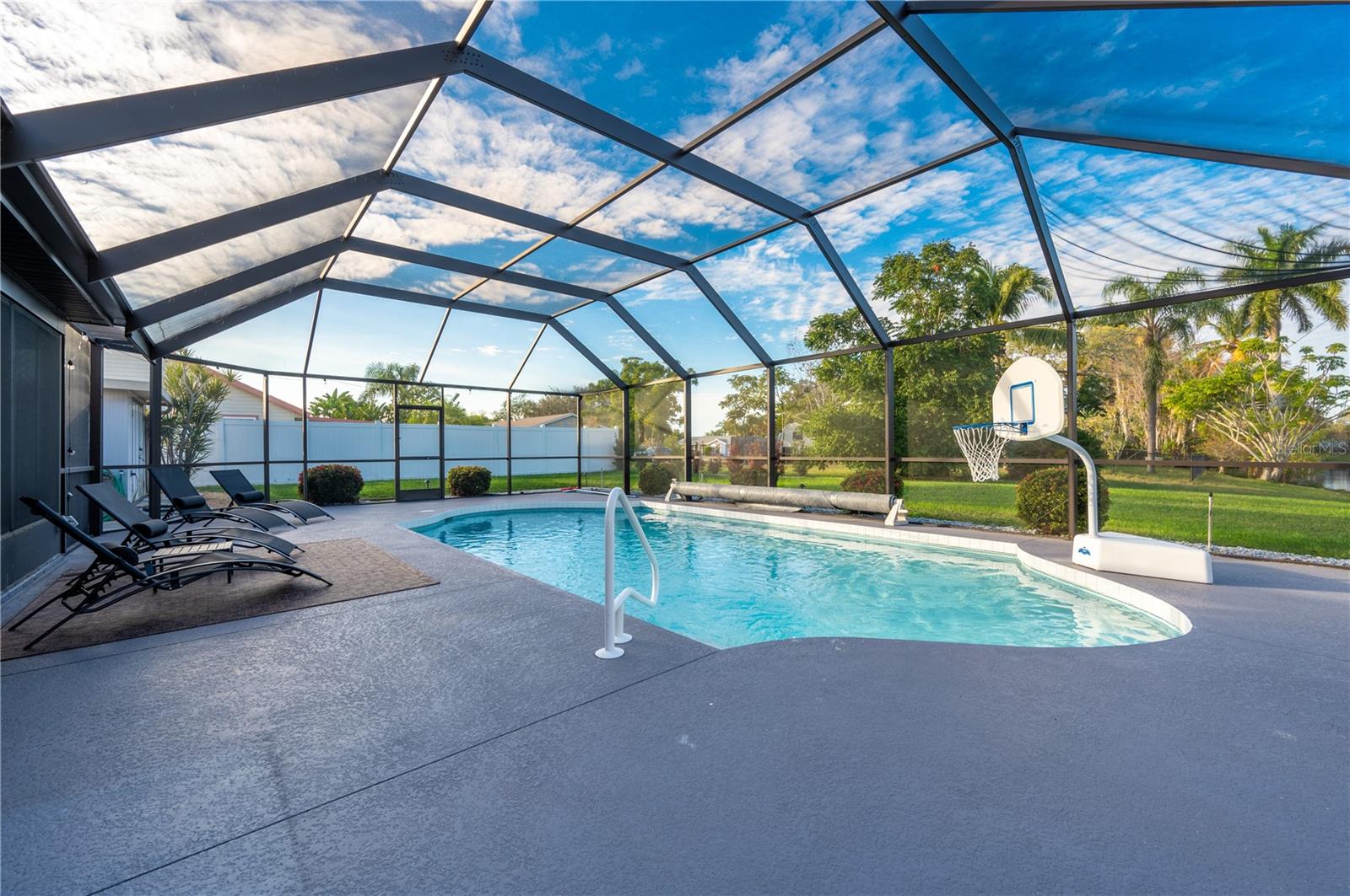 CORDOVA LAKES - Residential