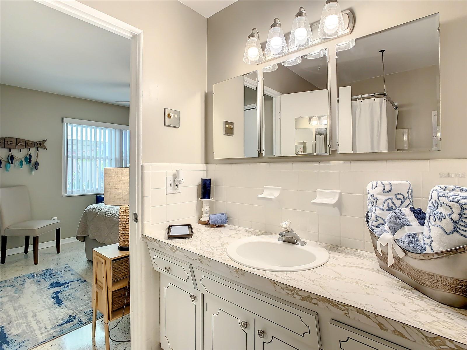 SURFSIDE SUB 2 - Residential Lease