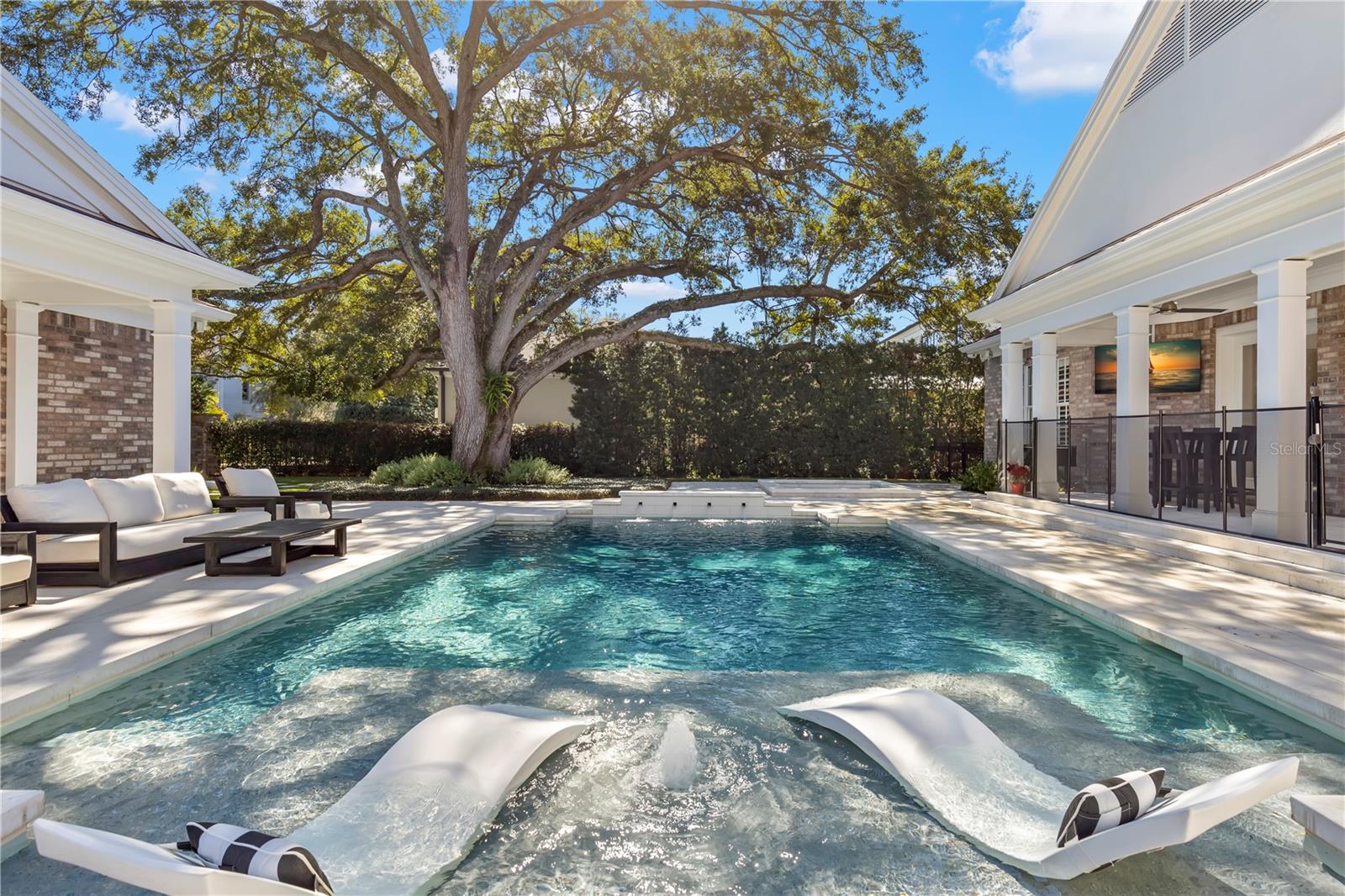 GOLF VIEW PARK 11 PAGE 72 - Residential