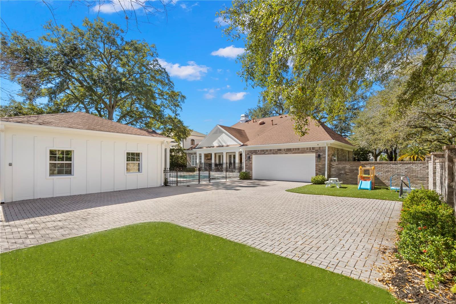 GOLF VIEW PARK 11 PAGE 72 - Residential