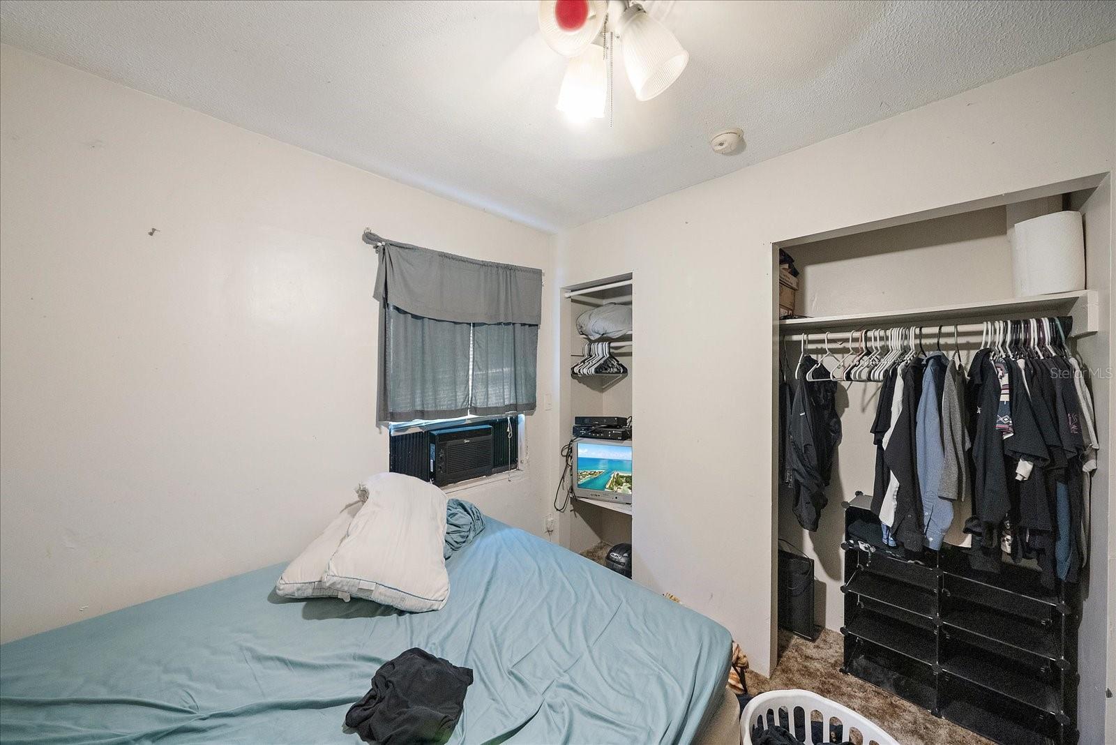 KENSINGTON PARK - Residential