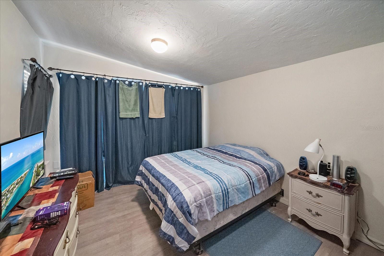 KENSINGTON PARK - Residential