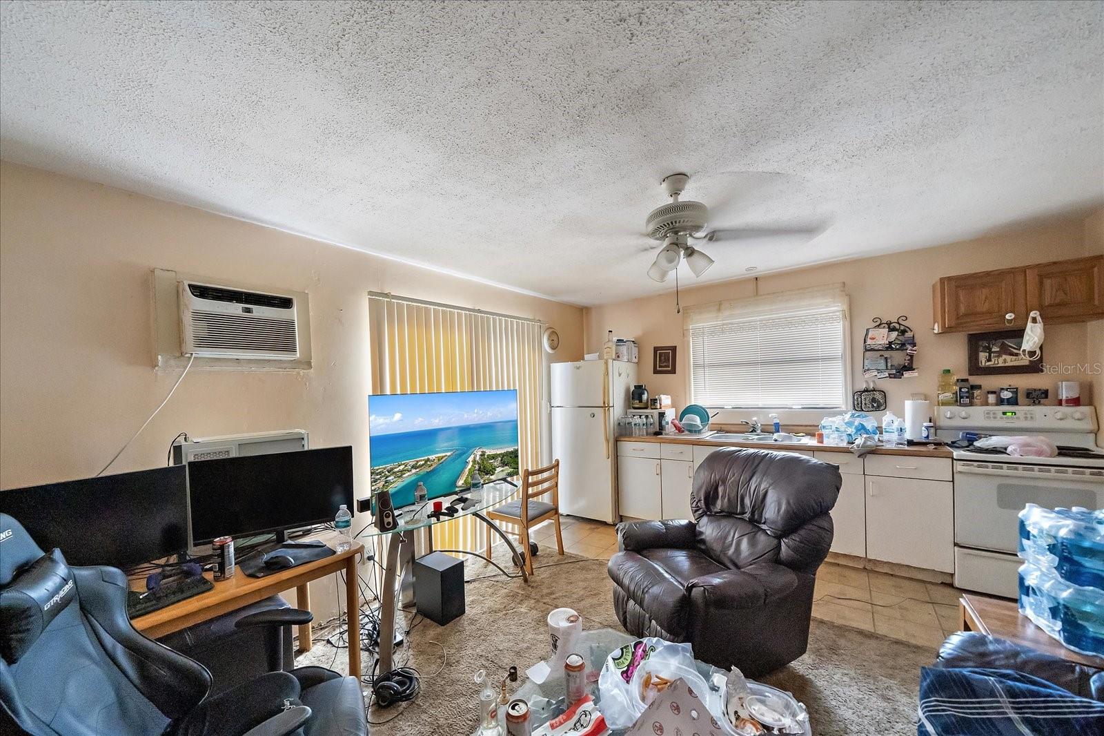 KENSINGTON PARK - Residential