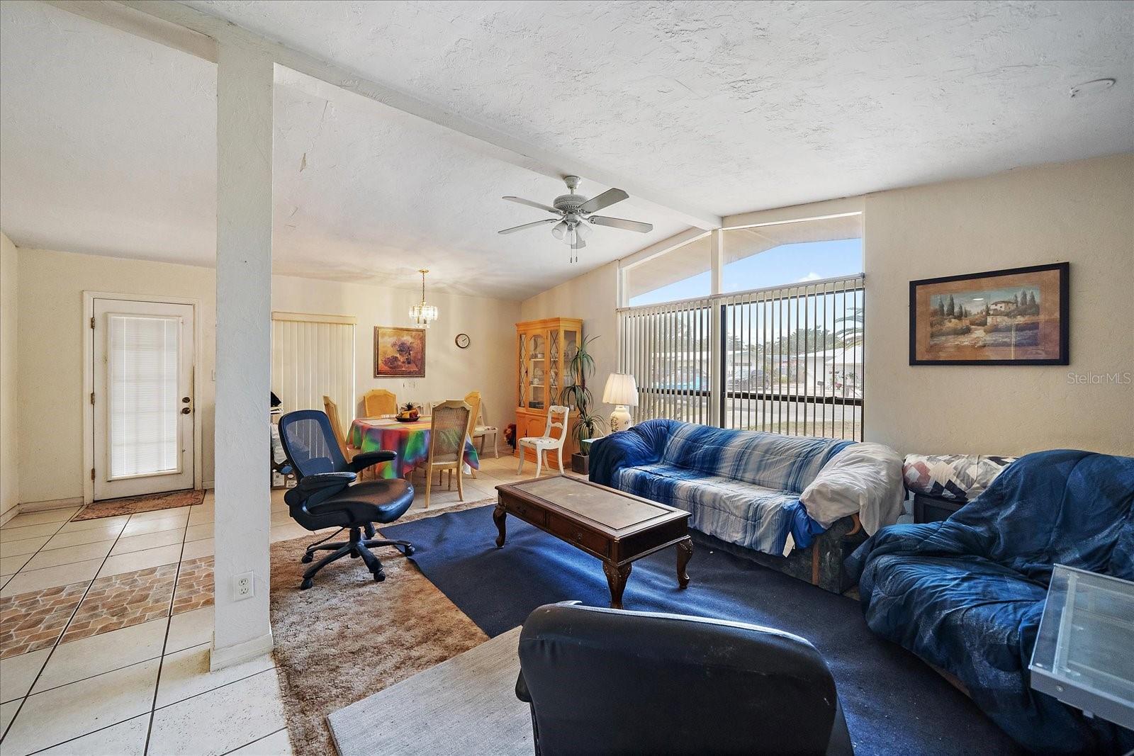 KENSINGTON PARK - Residential