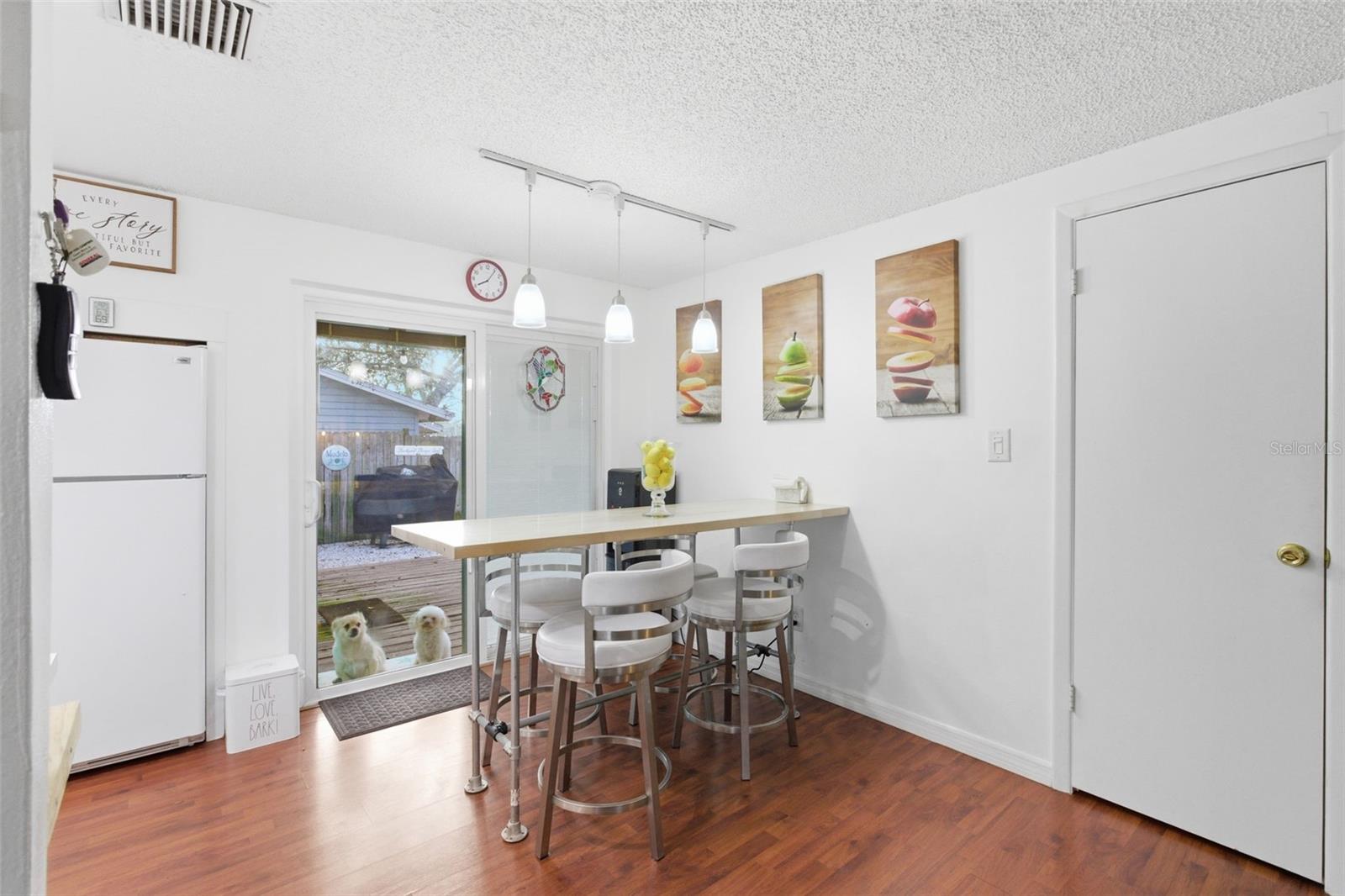 TRENTWOOD MANOR - Residential