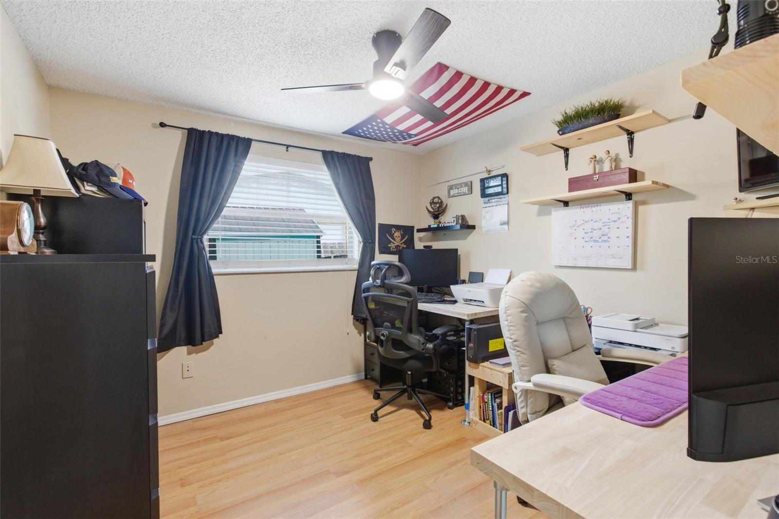 TRENTWOOD MANOR - Residential